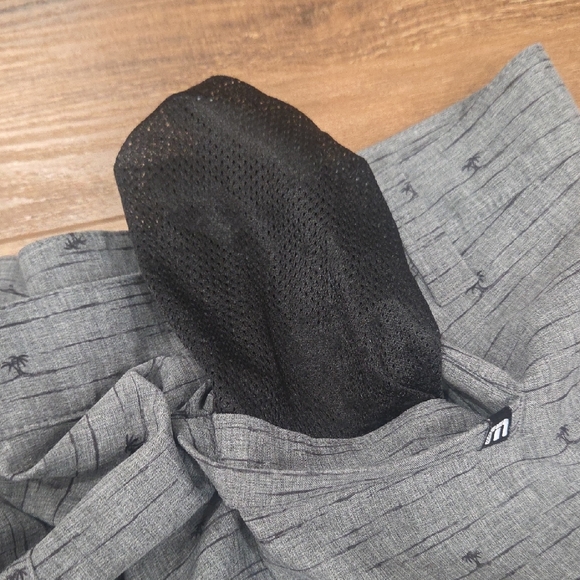 Travis Mathew Men's Flat Front Shorts in Charcoal and Light Gray - Picture 8 of 16